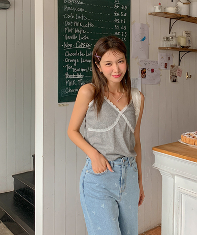 Pure 蕾丝贴身系带背心