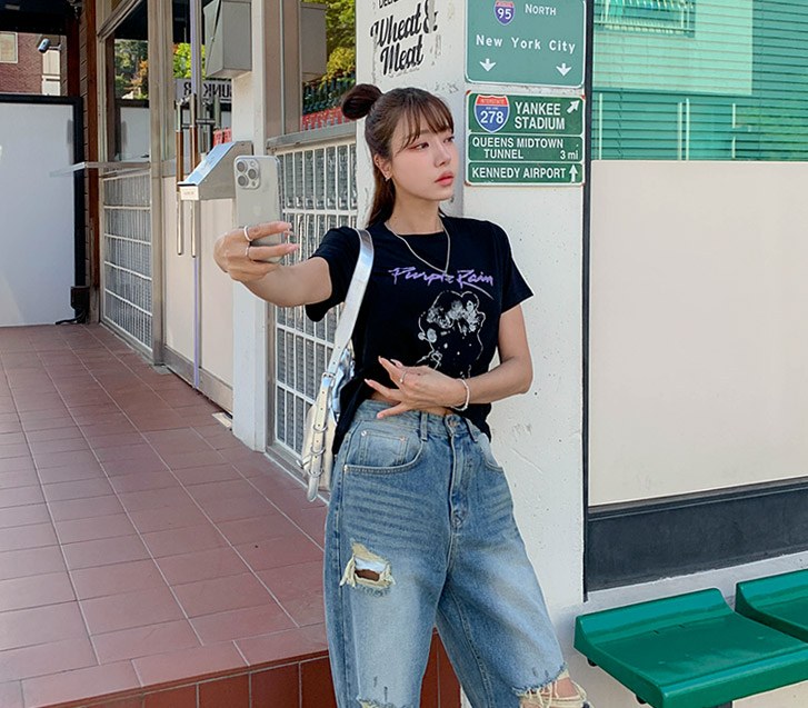 紫雨印花半短款服装 服装