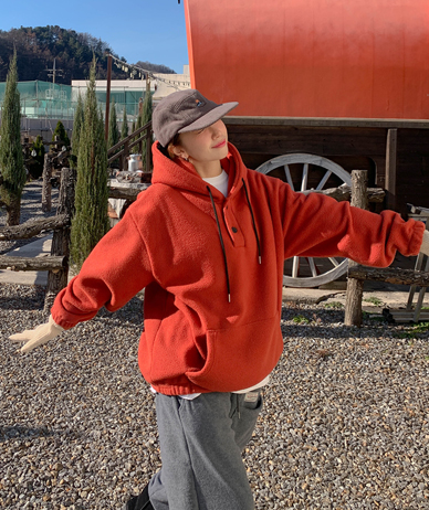 [男女皆宜]正面厚纽扣抓绒 T 恤