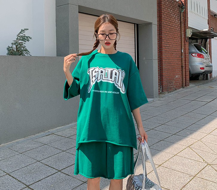 Aisha Deki 服装 服装 服装 女士服装