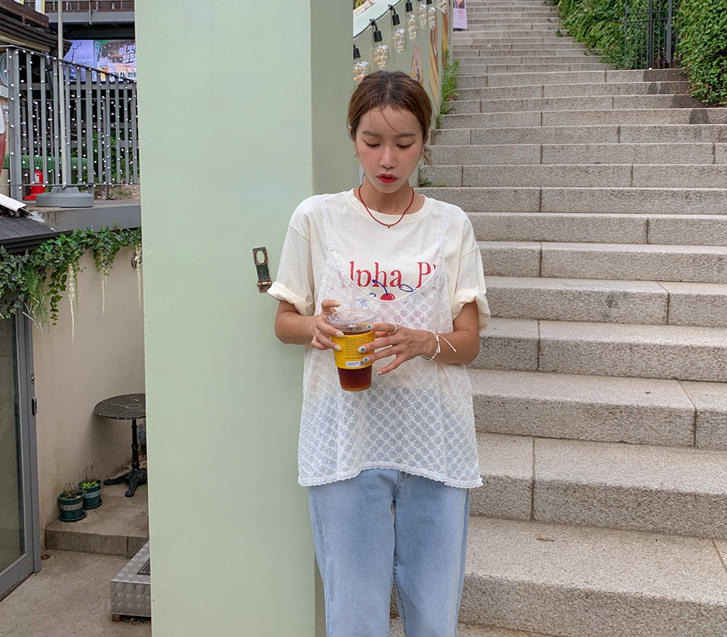 幸运蕾丝紧身胸衣