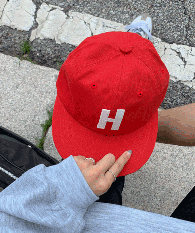 H 贴片棒球帽