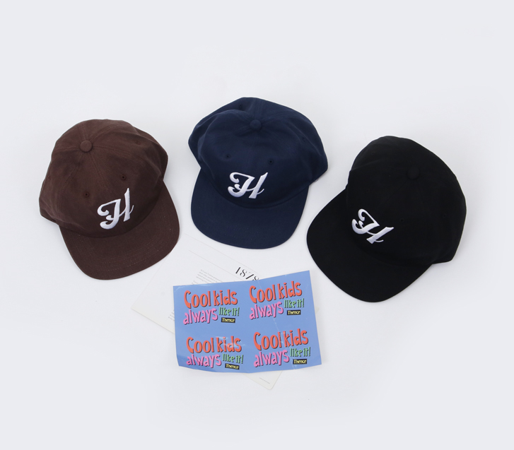 H 刺绣帽(模特佩戴款式)