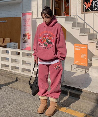 Aeri 的冷杉色小猪慢跑裤长度