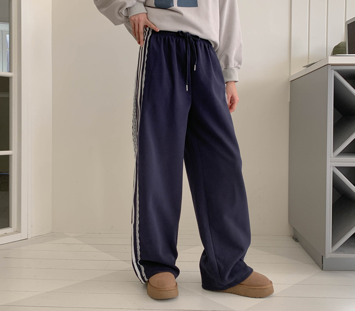 Vince Leisure Track 宽版训练裤