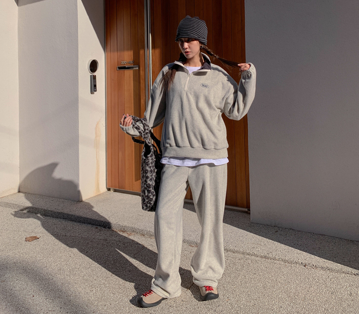 寻找抓绒半拉链运动服