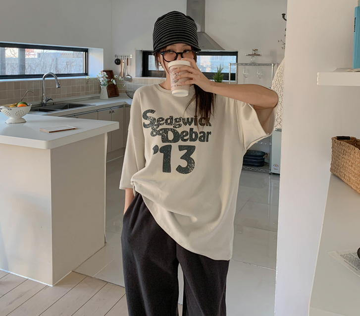 13号印花桃色拉绒外套