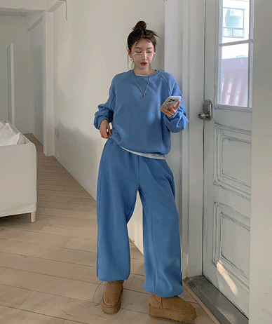 环保运动服宽羊皮贴片运动服