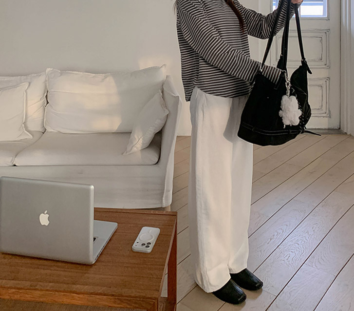 现代灯芯绒阔腿裤