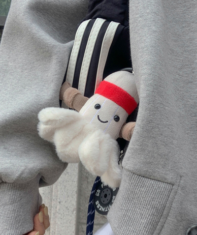 芬尼斯羽毛球钥匙扣