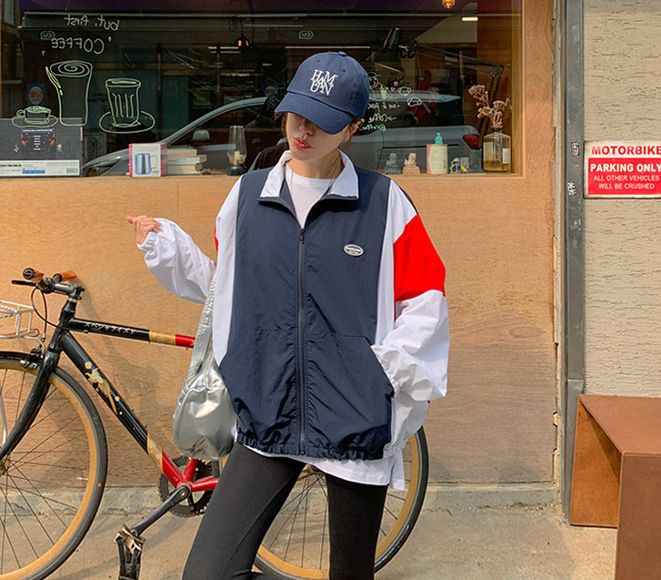 亮色拼接尼龙防风外套