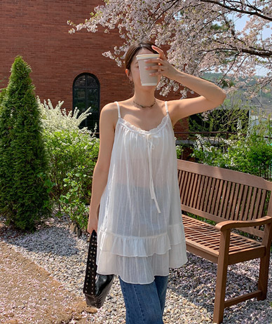 Kiki 蕾丝褶皱荷叶裙