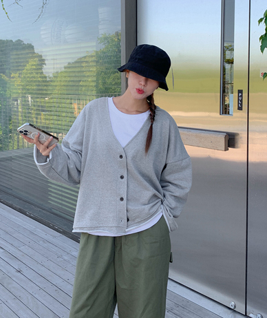 稳定 Juri Deci 裁剪长款服装