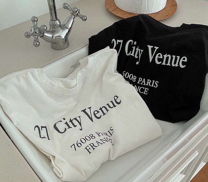 City V领字母染色短袖T恤