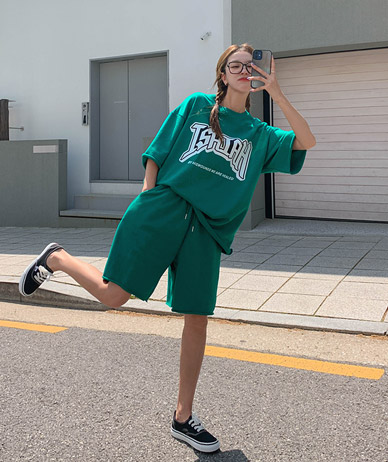 Aisha Deki 服装 服装 服装 女士服装