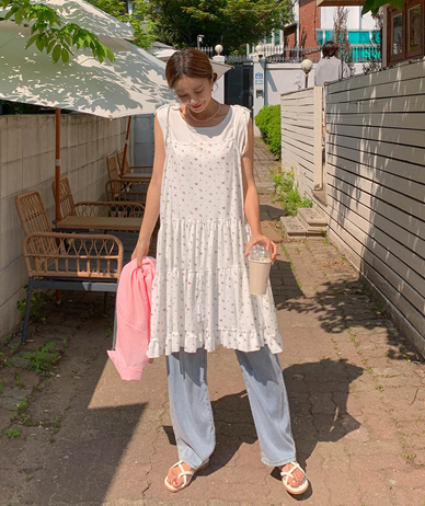 Haeri 花紧身胸衣长袖服装