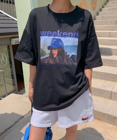 The Weeknd 的花卉印花 T 恤