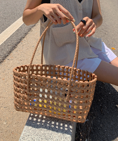 棕色篮子包