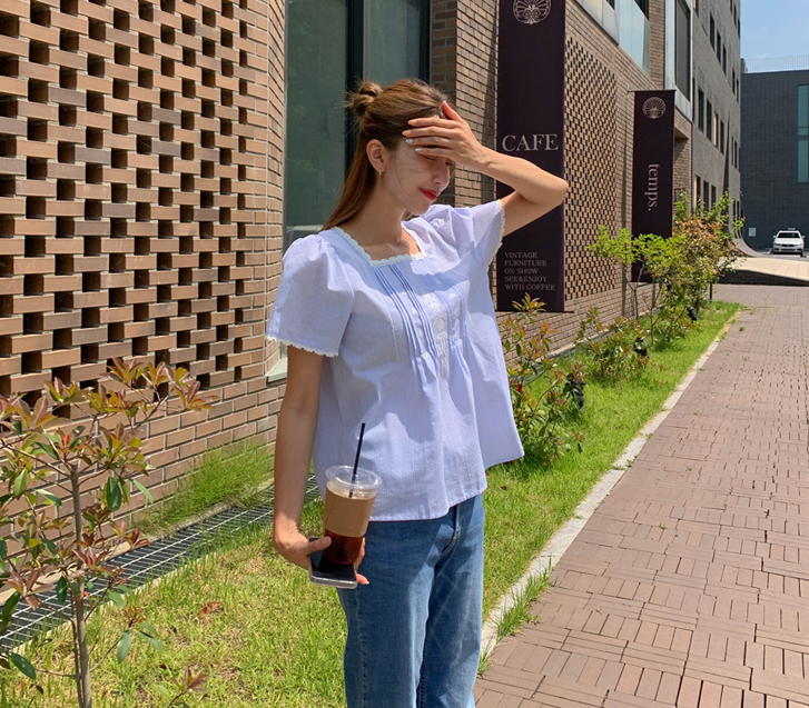 刺绣女装