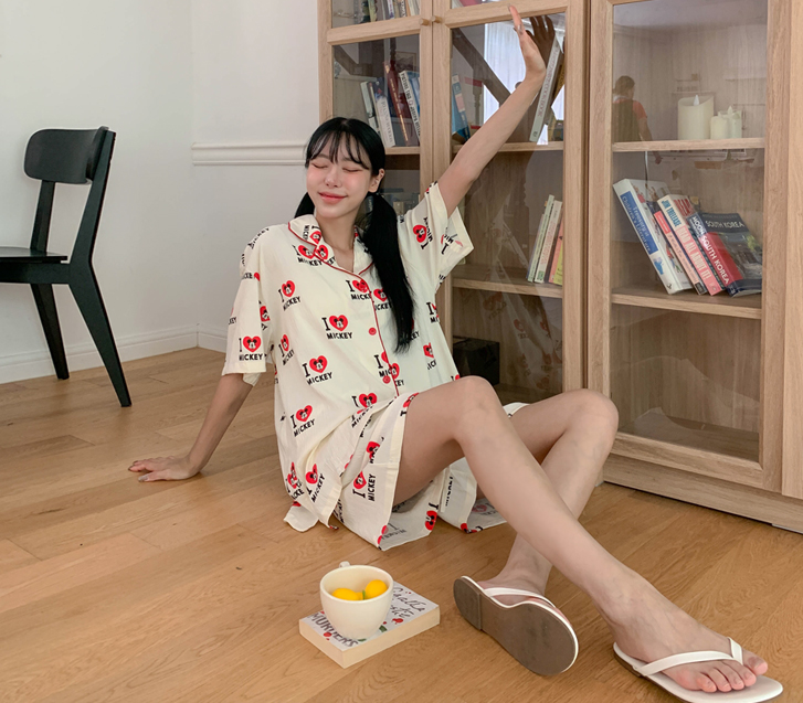 爱心米奇翻译短袖短裤睡衣套装