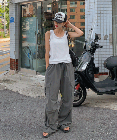 Millie 尼龙褶裥宽裤
