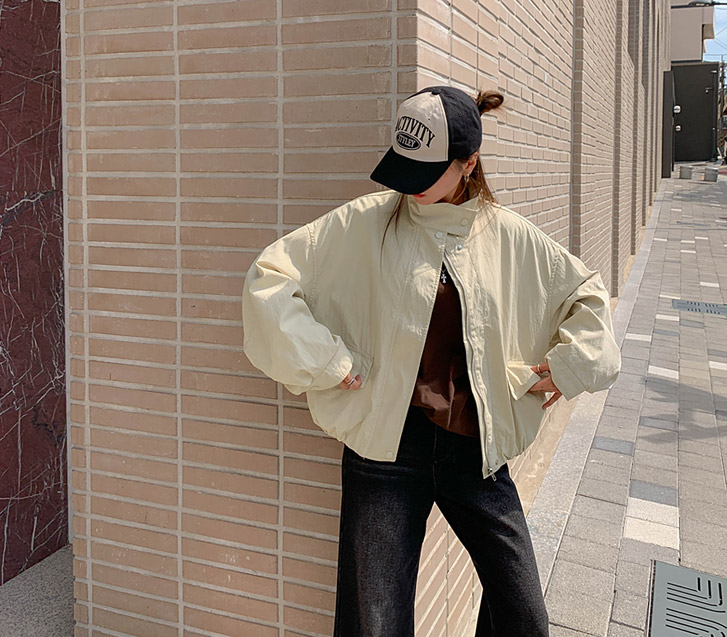 Kit Pocket 高腰短款夹克