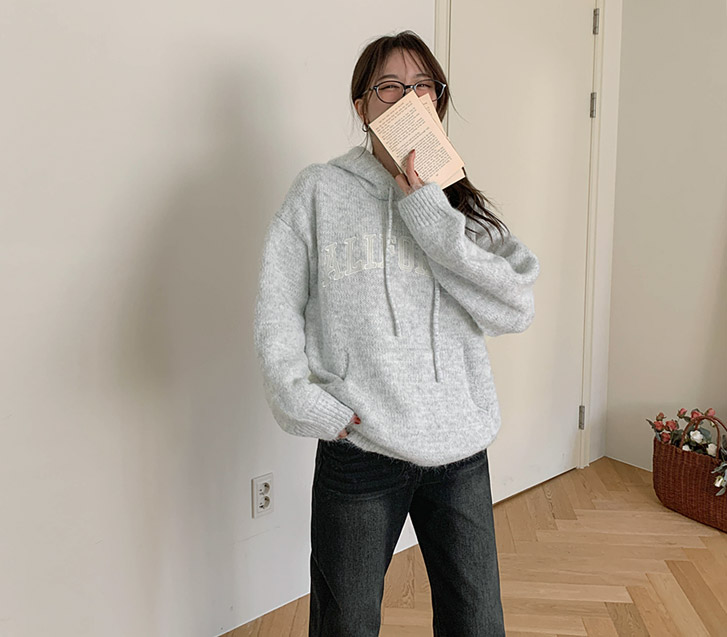 Taka 字样 羊毛卫衣针织衫