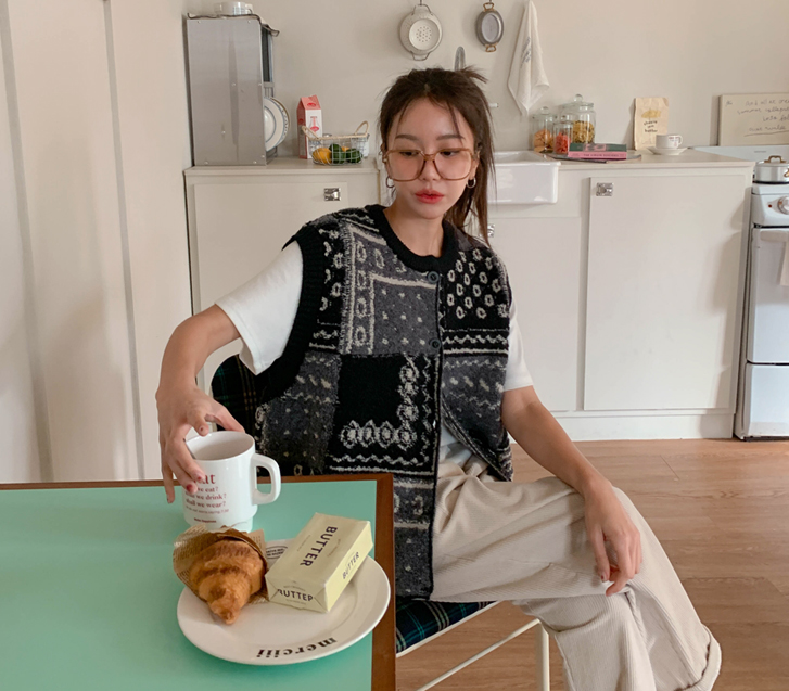 eve 图像纽扣针织马甲