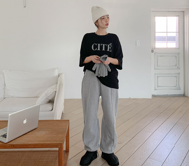 Resh Yanggimo 褶裥运动休闲裤