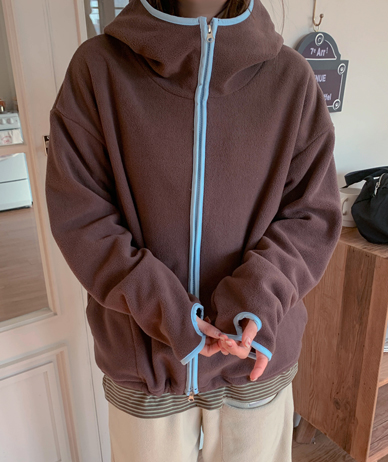 方块指孔配色抓绒衬衫翻领