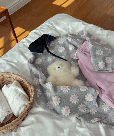 花朵图案抓绒半拉链连帽衫