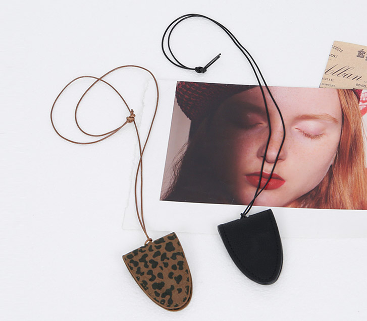 敲击皮肤眼镜链