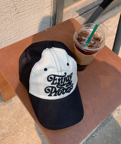 享受刺绣搭配的帽子