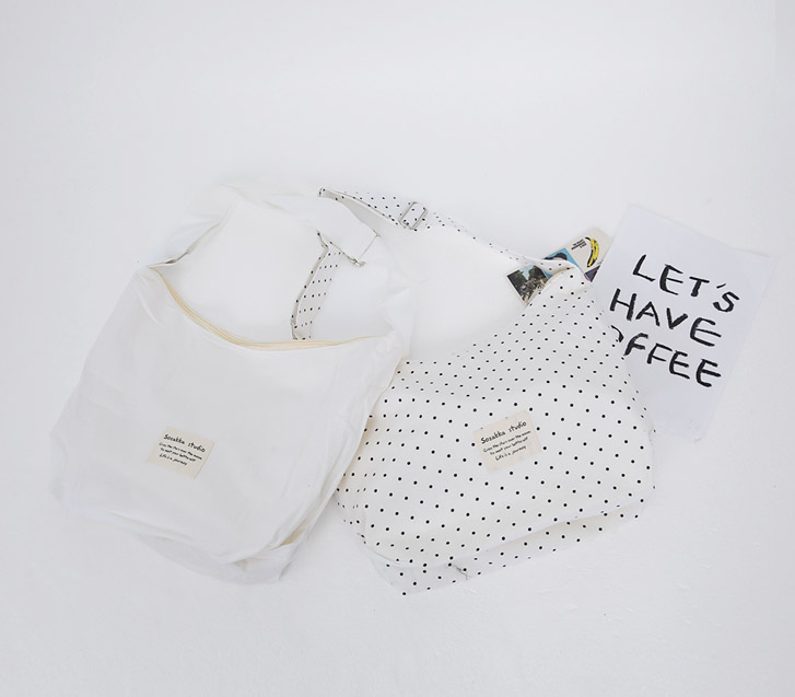 Studio Patch 单肩包(模特佩戴照片)