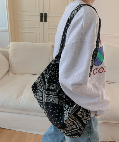 诺氏佩斯利花纹包