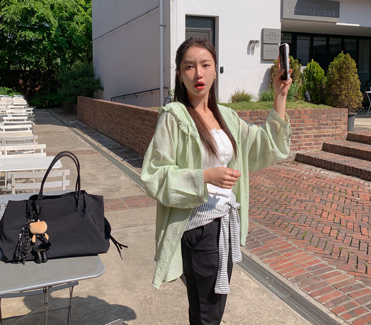 萨哈的红白相间的衣服